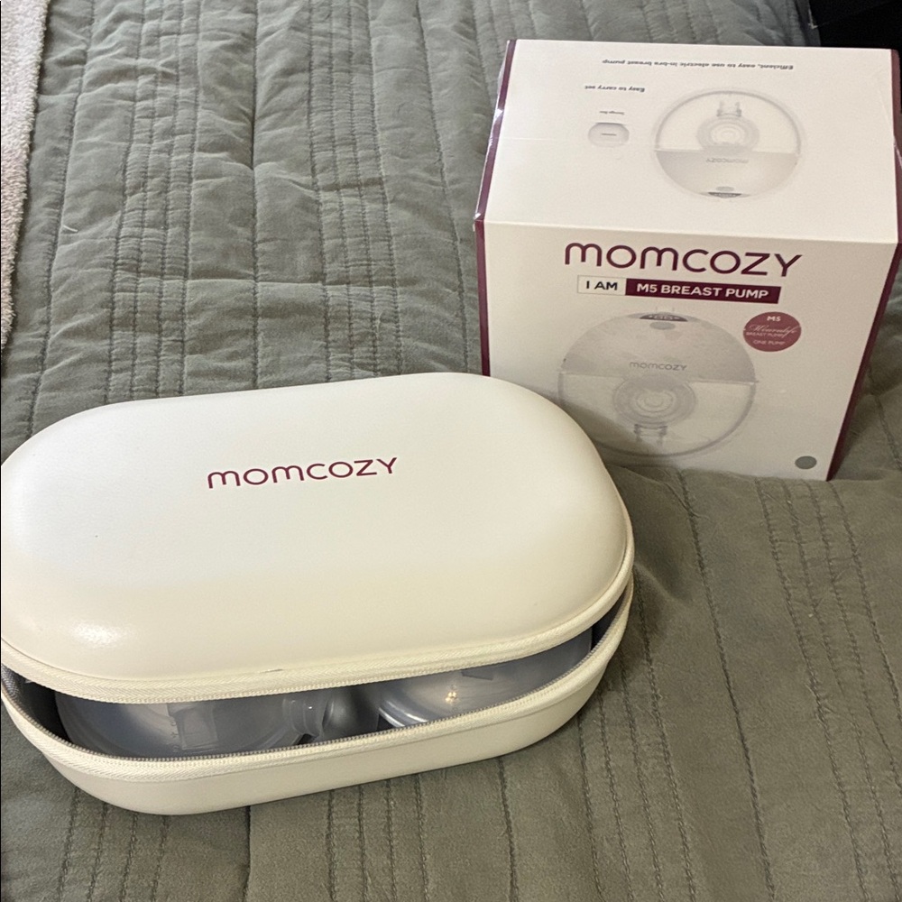 Momcozy Cream Breast Pump Storage Case
